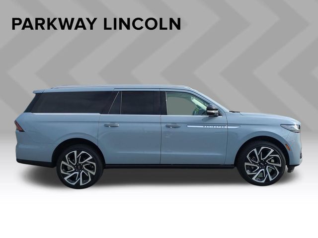 Used 2026 Gray Lincoln Reserve image 6