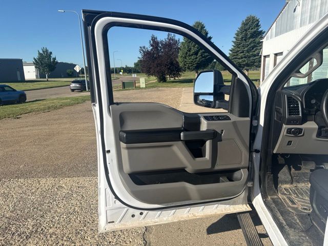2016 Oxford White Ford F-150 XLT 4X4 Truck