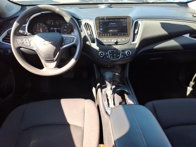 2023 Chevrolet Malibu - Image 12
