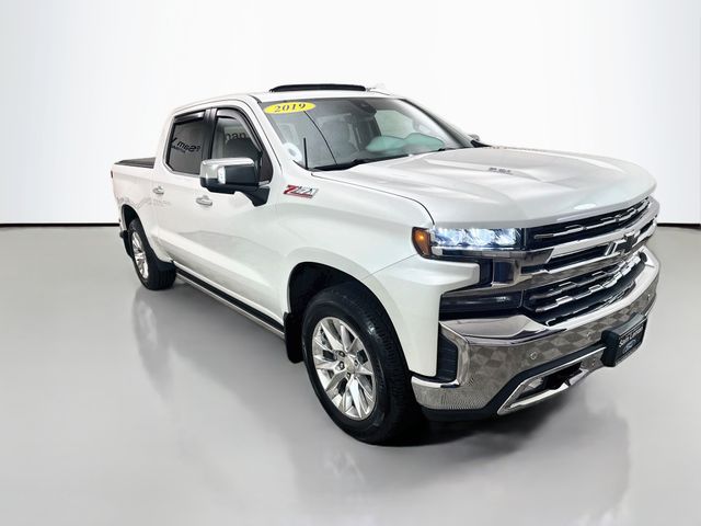 White (Iridescent Pearl Tricoat) 2019 Chevrolet Silverado 1500 Pickup Truck Four-Wheel Drive Automatic