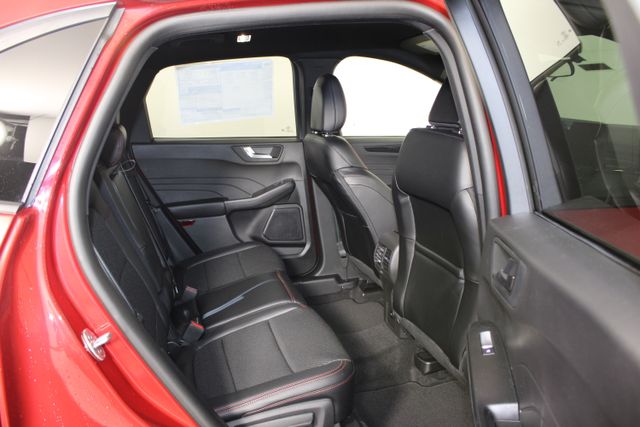 2025 Ford Escape ST-Line photo 19