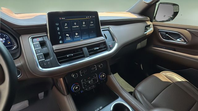 Used 2024 Beige Chevrolet High Country image 25