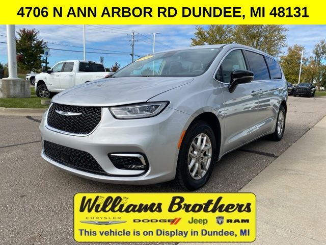 2024 Chrysler Pacifica