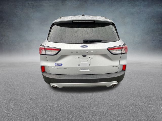 2020 Ford Escape Titanium Hybrid 4