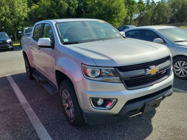 Silver Ice Metallic 2019 Chevrolet Colorado Z71 Crew Cab 4WD Pickup Truck Four-Wheel Drive 8-Speed Automatic