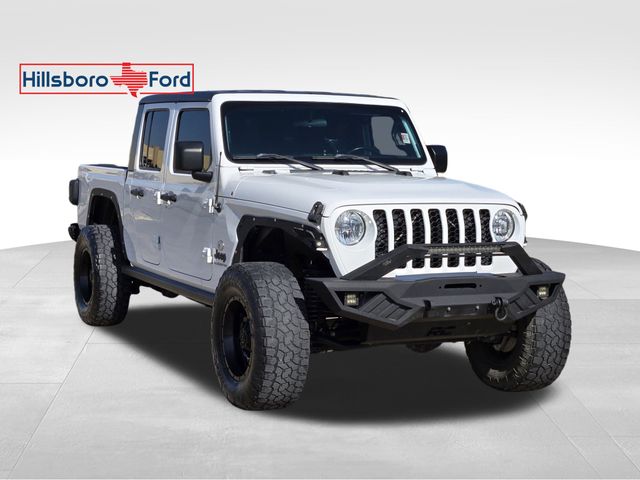 2020 Bright White Clearcoat Jeep Gladiator Sport 4X4 Truck