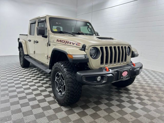  2022 Jeep Gladiator Mojave Crew Cab 4WD   