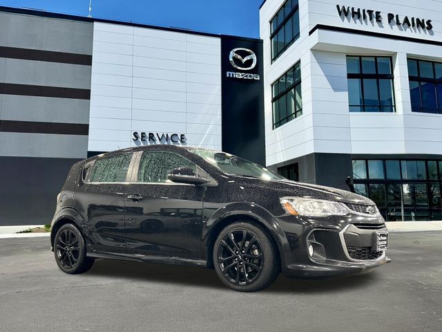 Mosaic Black Metallic 2018 Chevrolet Sonic Hatchback Front-Wheel Drive 6-Speed Automatic