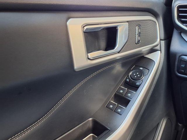 2023 Ford Explorer - Image 20