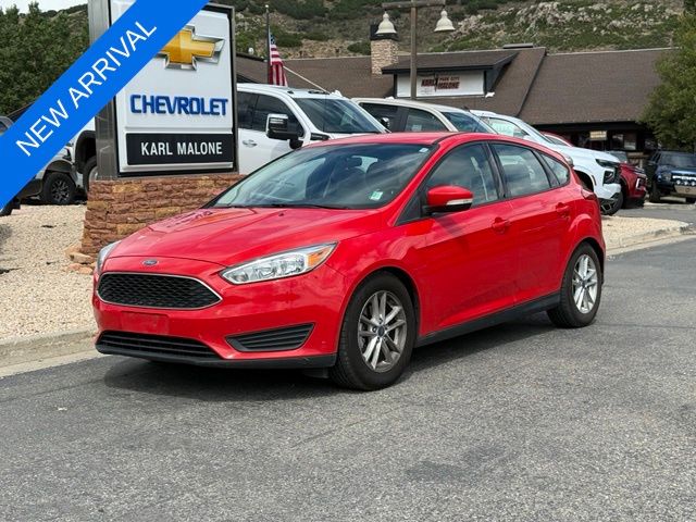 Race Red 2016 Ford Focus Hatchback Front-Wheel Drive Automatic