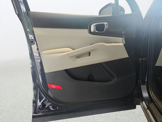 Used 2023 Kia Sorento Hybrid SUV