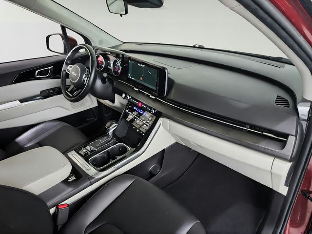 Used 2022 Kia Carnival Van