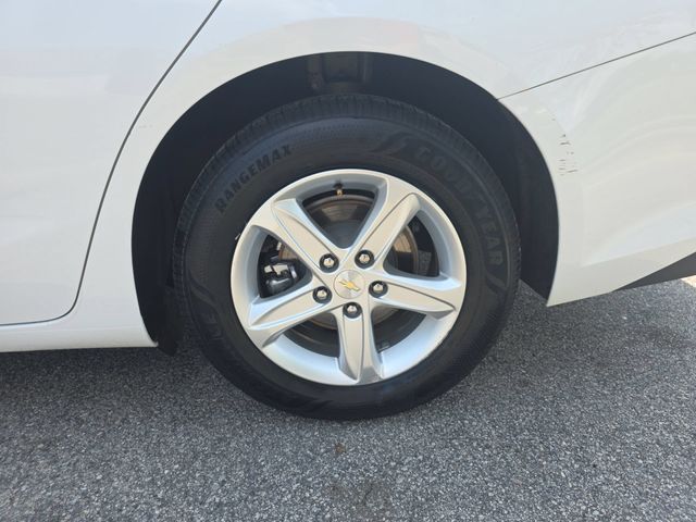 Used 2023 Summit White Chevrolet LS image 32