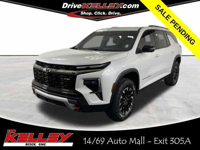 White (Iridescent Pearl Tricoat) 2024 Chevrolet Traverse Z71 AWD SUV / Crossover Four-Wheel Drive 8-Speed Automatic