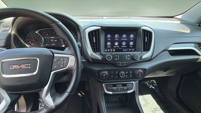 Used 2024 White GMC SLT image 11