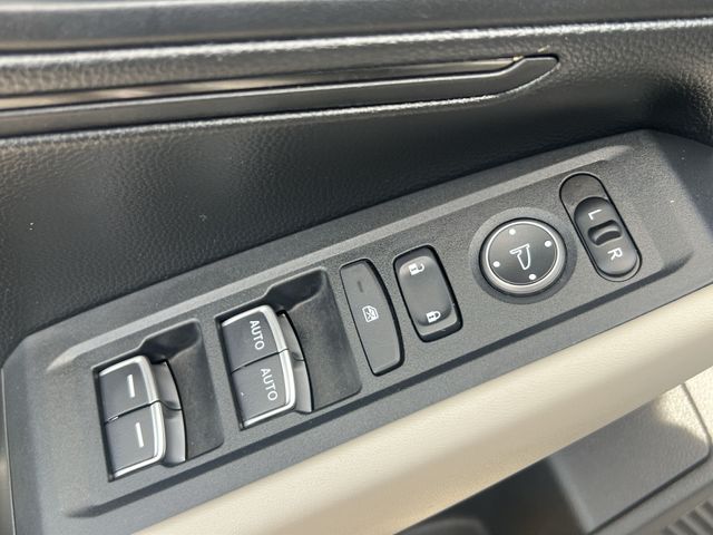 Used 2023  Honda LX image 30