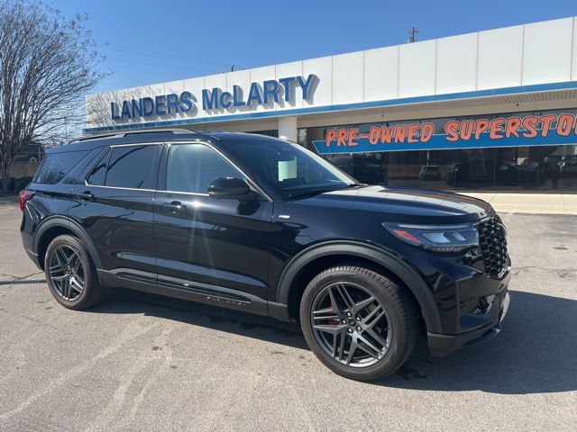 2025 Ford Explorer ST-Line RWD