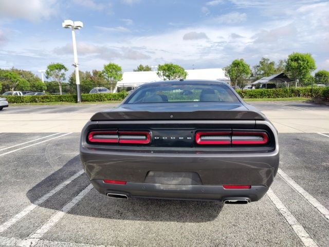 2021 Dodge Challenger SXT 3