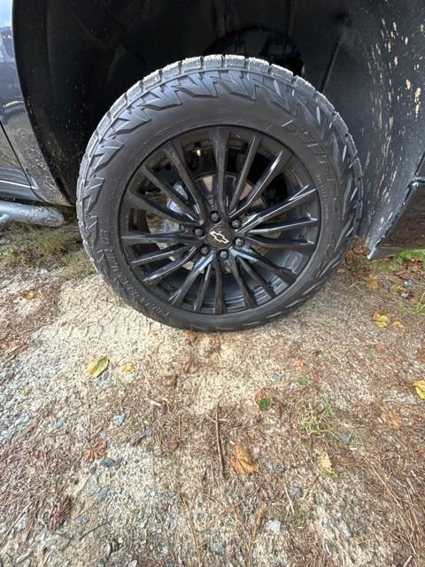 Used 2022 Gray Chevrolet LT Trail Boss image 13