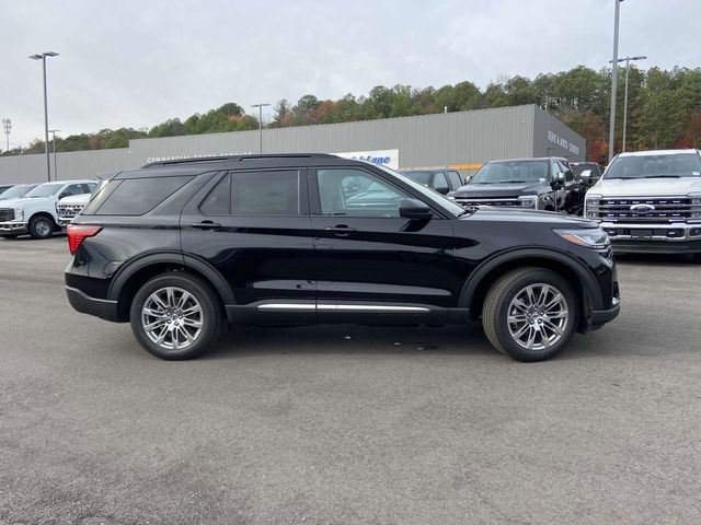 2025 Ford Explorer Active 2