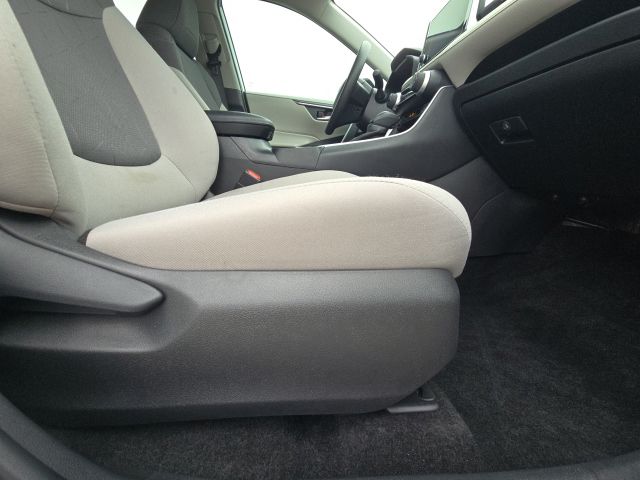 2024 Toyota RAV4 XLE:168865A