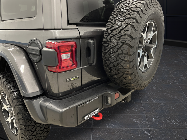 Used 2021 Granite Crystal Metallic Clearcoat Jeep Unlimited Rubicon image 33