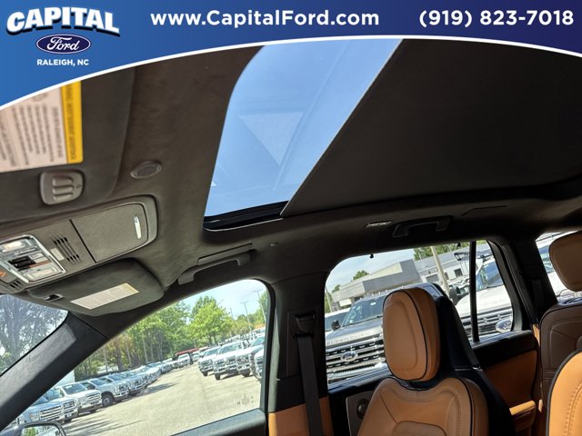 Used 2024 White Lincoln Black Label image 22