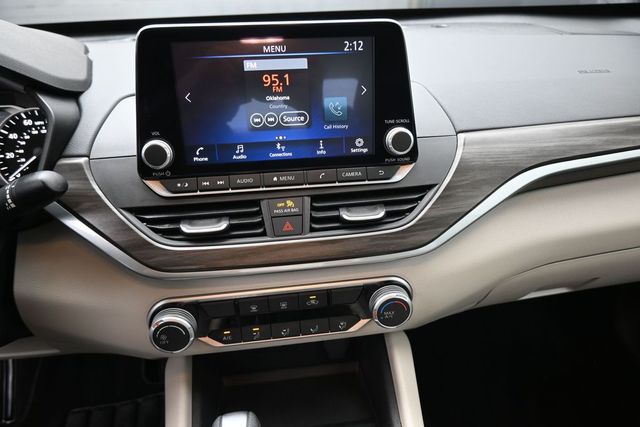 Used 2025 Nissan Altima Sedan