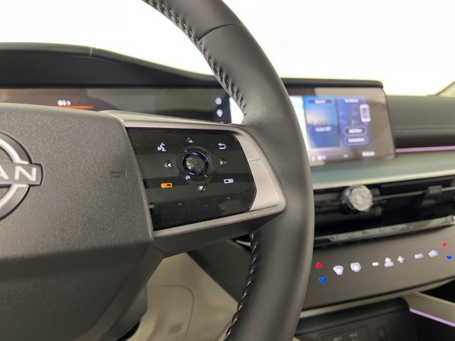 2025 Everest White Pearl Tricoat Nissan Murano SL AWD SUV