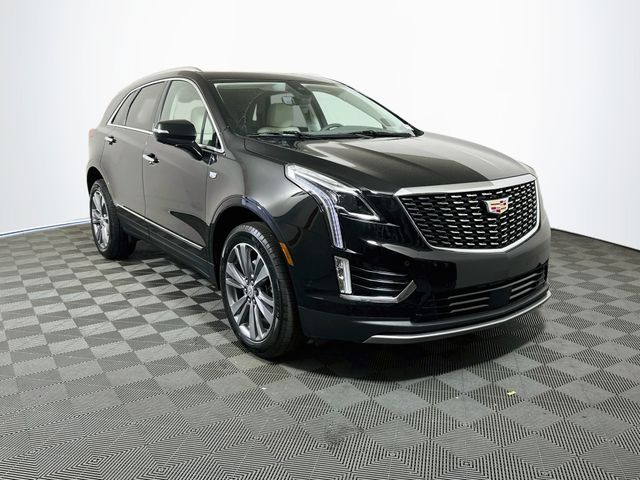 Stellar Black Metallic 2025 Cadillac XT5 SUV / Crossover Front-Wheel Drive 9-Speed Automatic