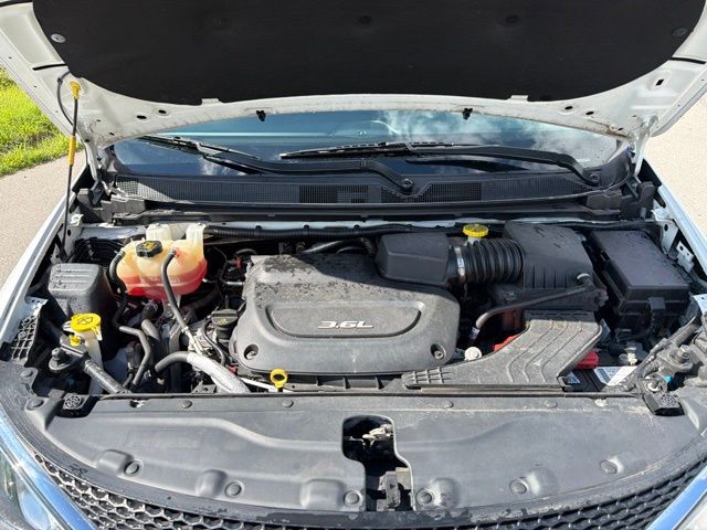 2019 Chrysler Pacifica Touring L White at Bob Ruth Ford