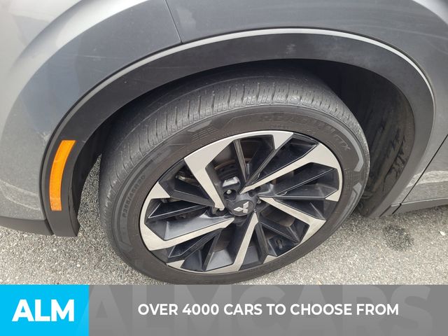 2024 Mitsubishi Outlander SE photo 2