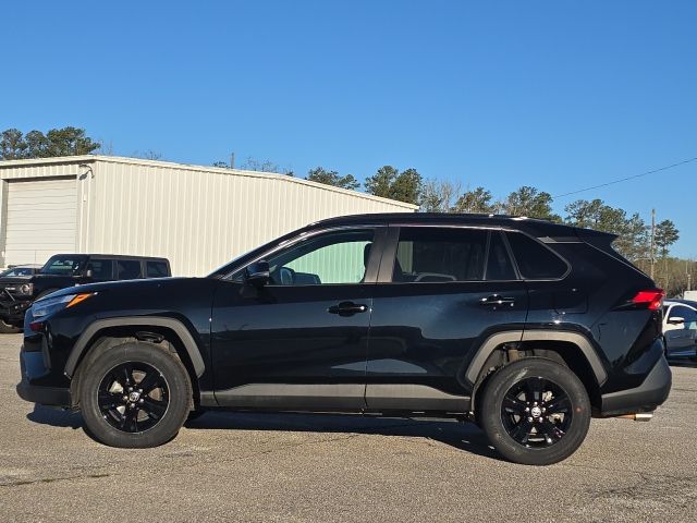 2023 Toyota RAV4 XLE:B02179