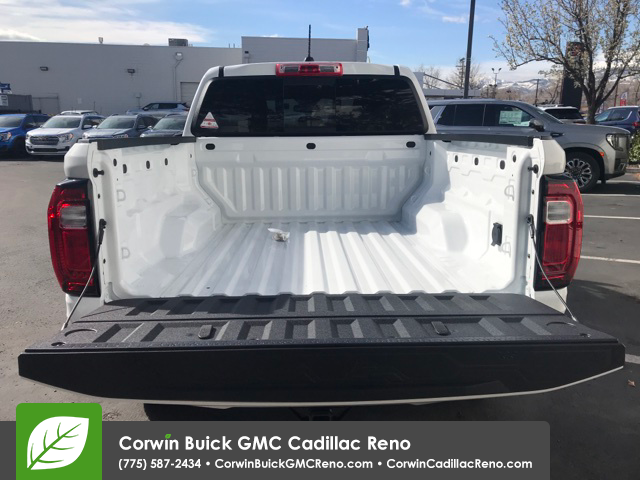 2024 GMC Canyon Elevation 20