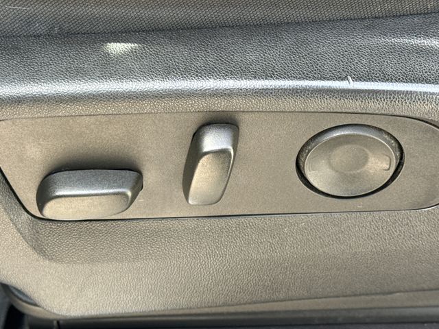 Used 2024 White Chevrolet LT image 21