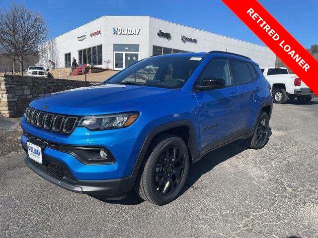 Hydro Blue Pearlcoat 2025 Jeep Compass Latitude 4WD SUV / Crossover Four-Wheel Drive 8-Speed Automatic