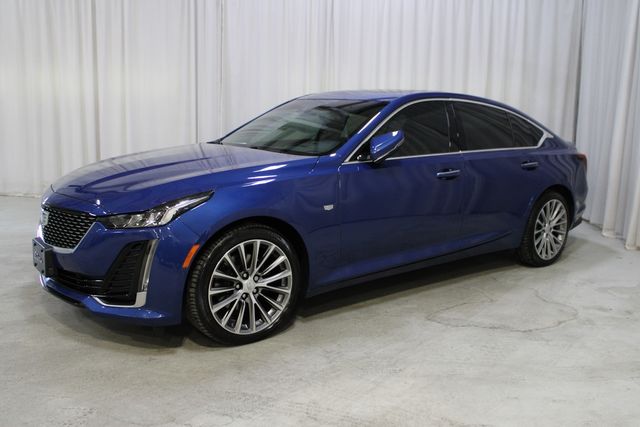 Used 2020  Cadillac Premium Luxury image 31
