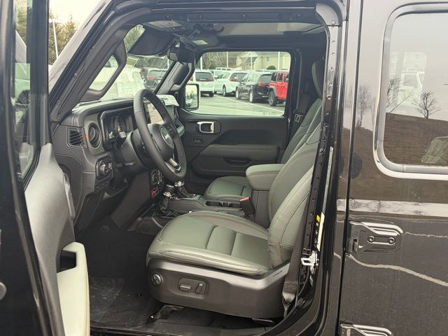 new 2026 Jeep Gladiator car, priced at $49,679
