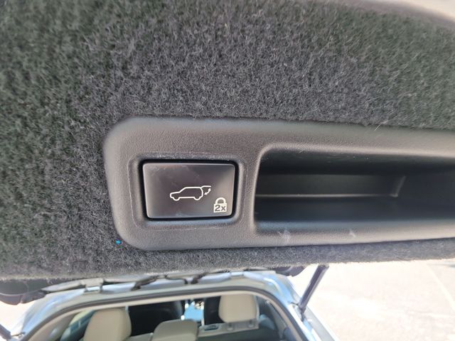 Used 2017  Lexus 350 image 26