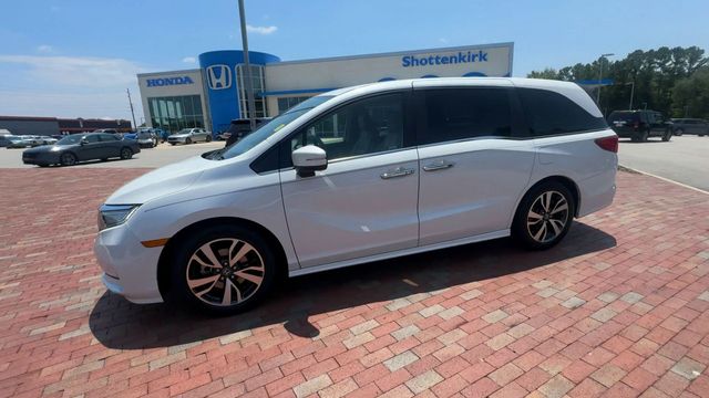 Used 2021 Honda Odyssey Van