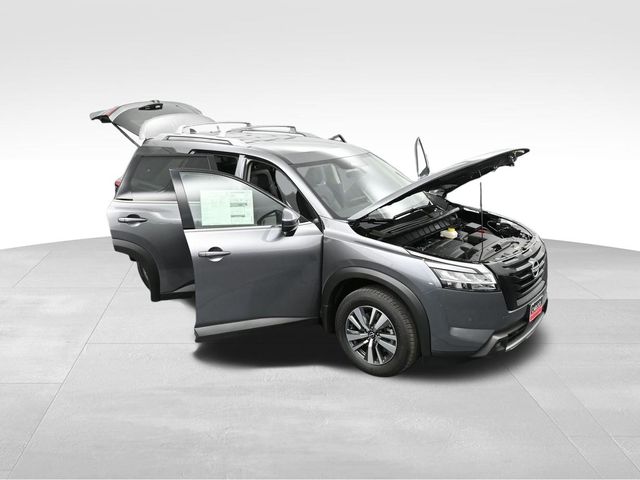 2024 Nissan Pathfinder SL 43