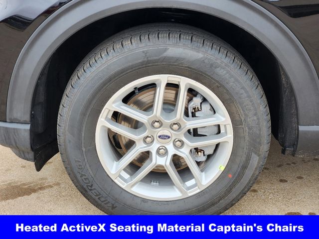 2025 Ford Explorer Active photo