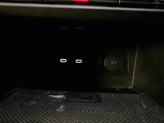2021 Volkswagen Atlas 3.6L V6 SE w/Technology White at Subaru and VW of Moon Township