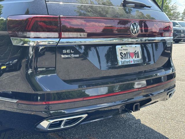 New 2026 Black Volkswagen 2.0T SEL Premium R-Line image 11