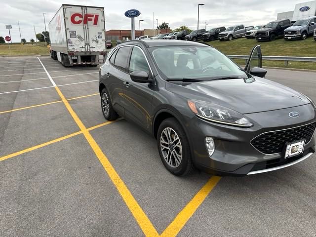 Used 2020 Ford Escape SEL with VIN 1FMCU9H99LUB11647 for sale in Kansas City