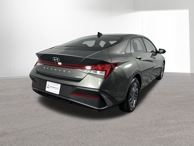 New 2025 Hyundai Elantra Hybrid For Sale in Indianapolis, IN