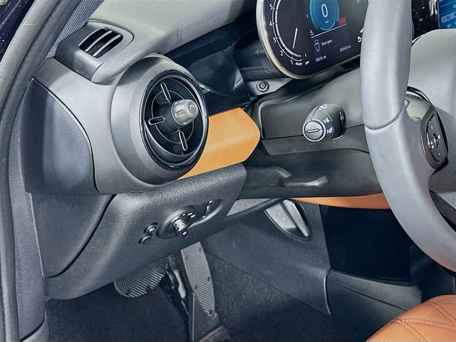 Thumbnail: 2024 MINI Cooper - 10