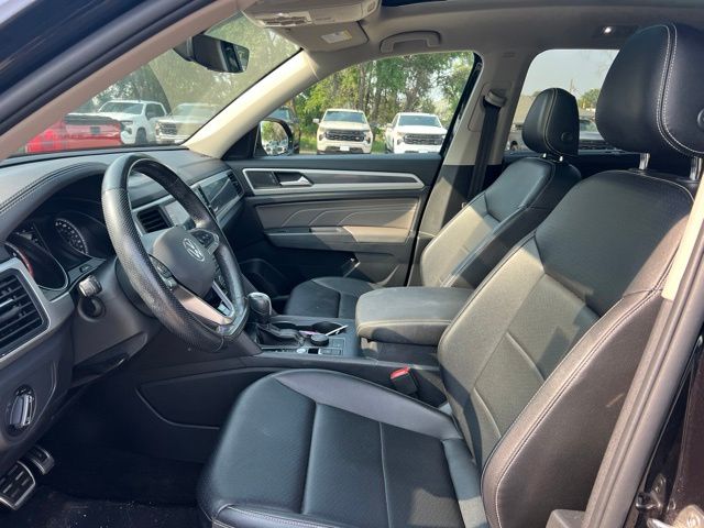 2021 Deep Black Volkswagen Atlas 3.6L V6 SE w/Technology R-Line AWD SUV