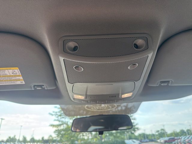 Used 2019 White Ford XLT image 18