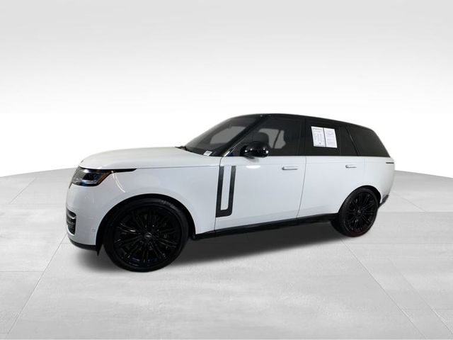 2023 Land Rover Range Rover SE 3